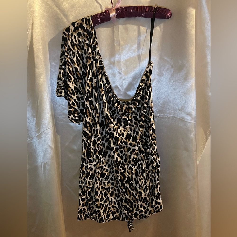 🌸HOST PICK🌸Lane Bryant Leopard Print One Shoulder Top Plus Size 26/28 - Picture 4 of 8